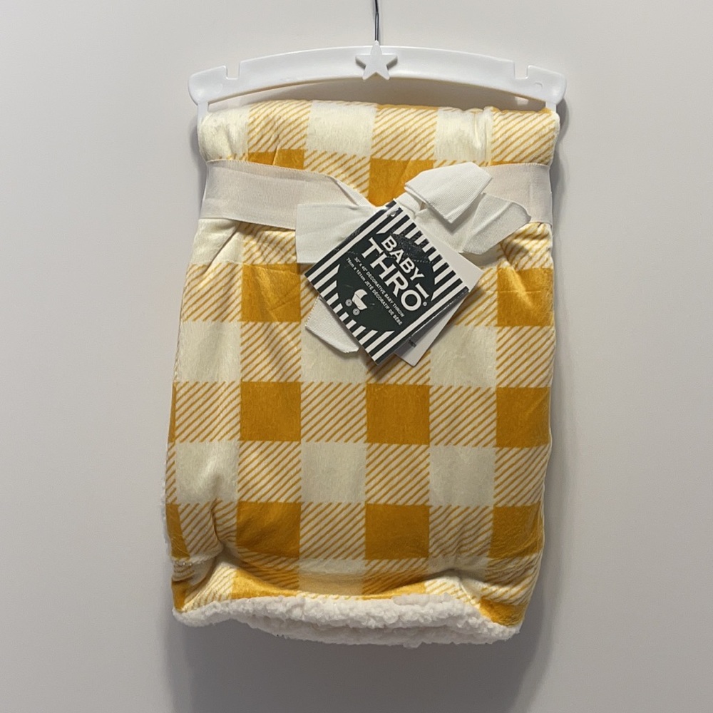 Baby’s Yellow & White Buffalo Plaid Micromink & Sherpa 30” x 40” Baby Blanket
